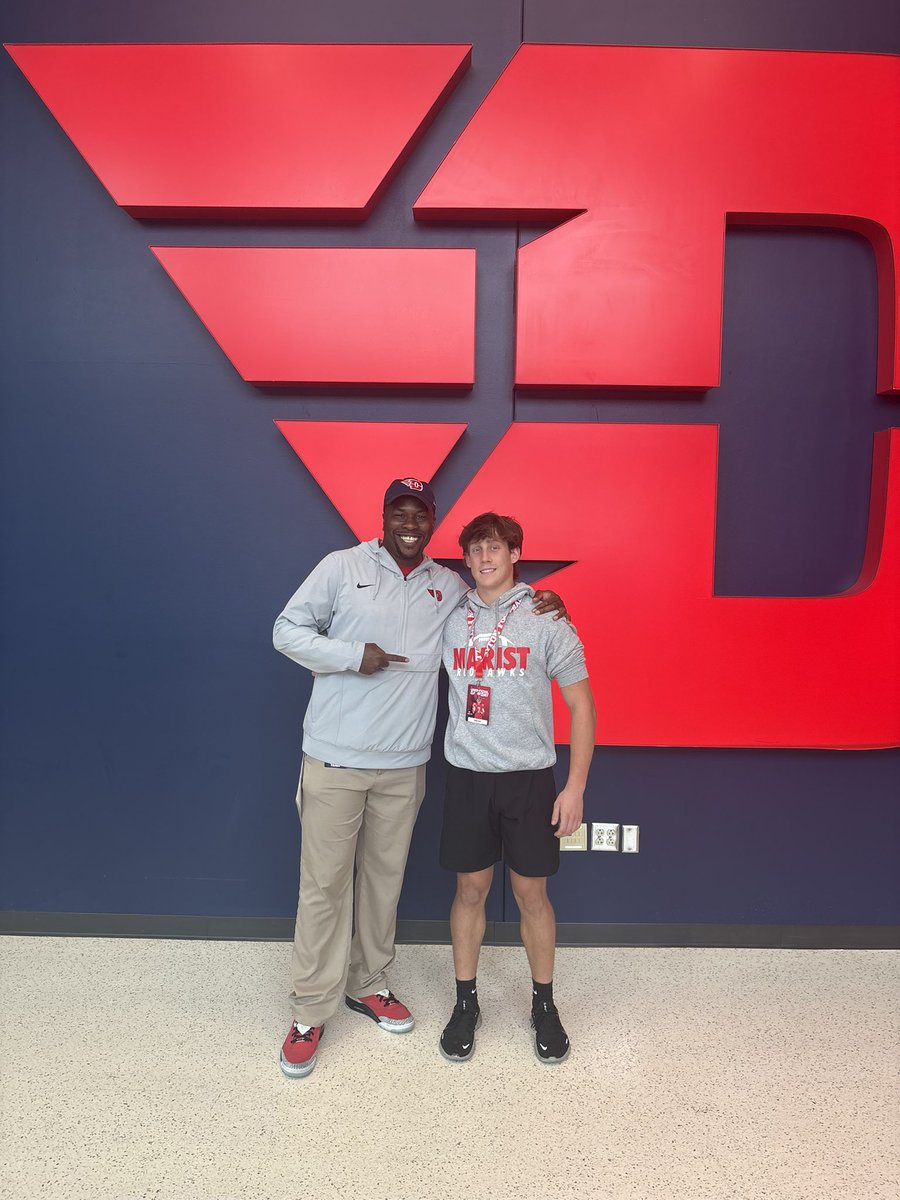 Conor_Hunt8's tweet photo. Thank you @DaytonFootball @coachyakes7 @John_bowes_ @CoachWhalen59 @RyanVanSchelven for the game day invite. I had a great time visiting University of Dayton and look forward to coming back.

@CoachFitzFball @RedHawkFB @MajorSportsIL @PrepRedzoneIL https://t.co/549b8Ahh89