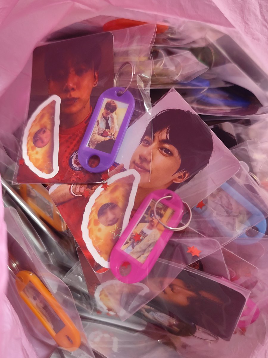 koorwmi's tweet photo. ya terminé mis 300 freebies para el 16 de octubre ♡︎ https://t.co/dzARqVXK1f