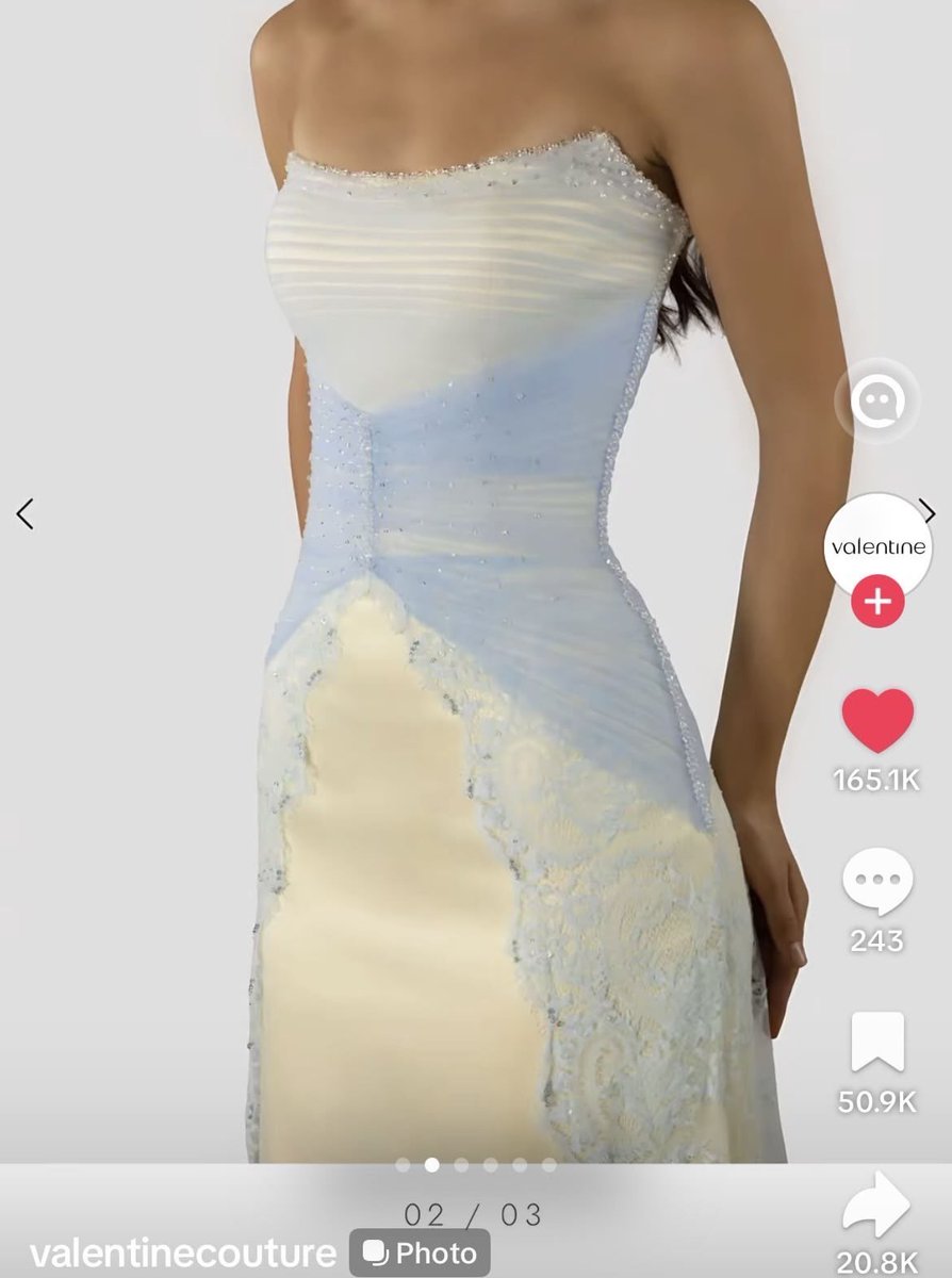 vogueishgirl's tweet photo. Valentine couture https://t.co/SAkAfHeTKf