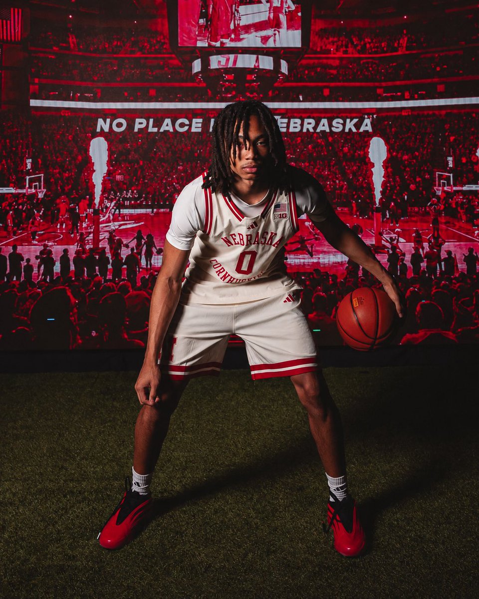 DylanZeigler0's tweet photo. Go Big Red?? #unofficial https://t.co/94mesRqNJ6