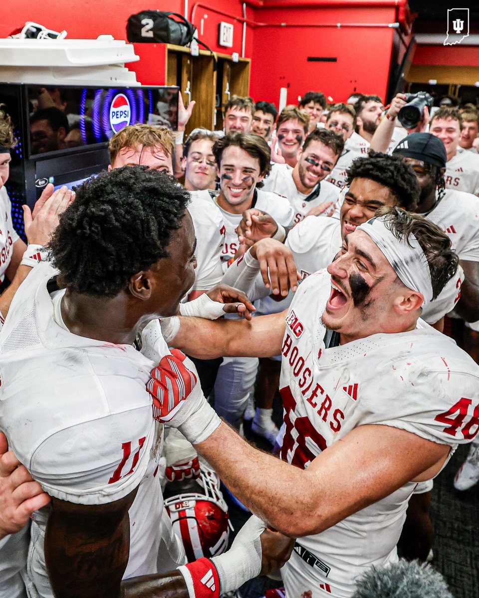 Hoosier_Huddle tweet picture