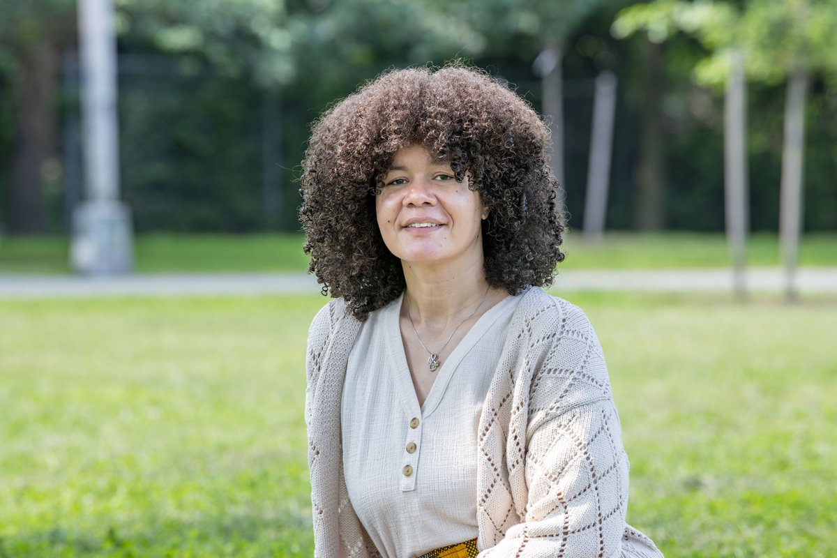 NYCHealthSystem's tweet photo. For #DomesticViolenceAwarenessMonth, we are highlighting our services available to survivors and their families. After suffering in an abusive relationship for 12 years, Aisha found the courage to leave with her children. Inside a domestic violence shelter, she received on-site therapy to help rebuild their lives. NYC Health + Hospitals now provides mental health services to families living in 41 shelters across the city.

Read her story: https://t.co/IIIcnoDdOa