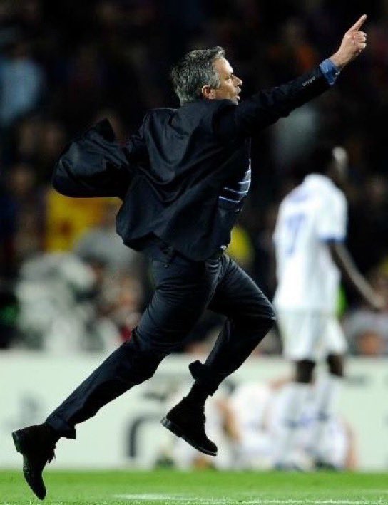 minuto91_tv's tweet photo. Diferentes épocas, el mismo Mourinho https://t.co/phjg5lde0n