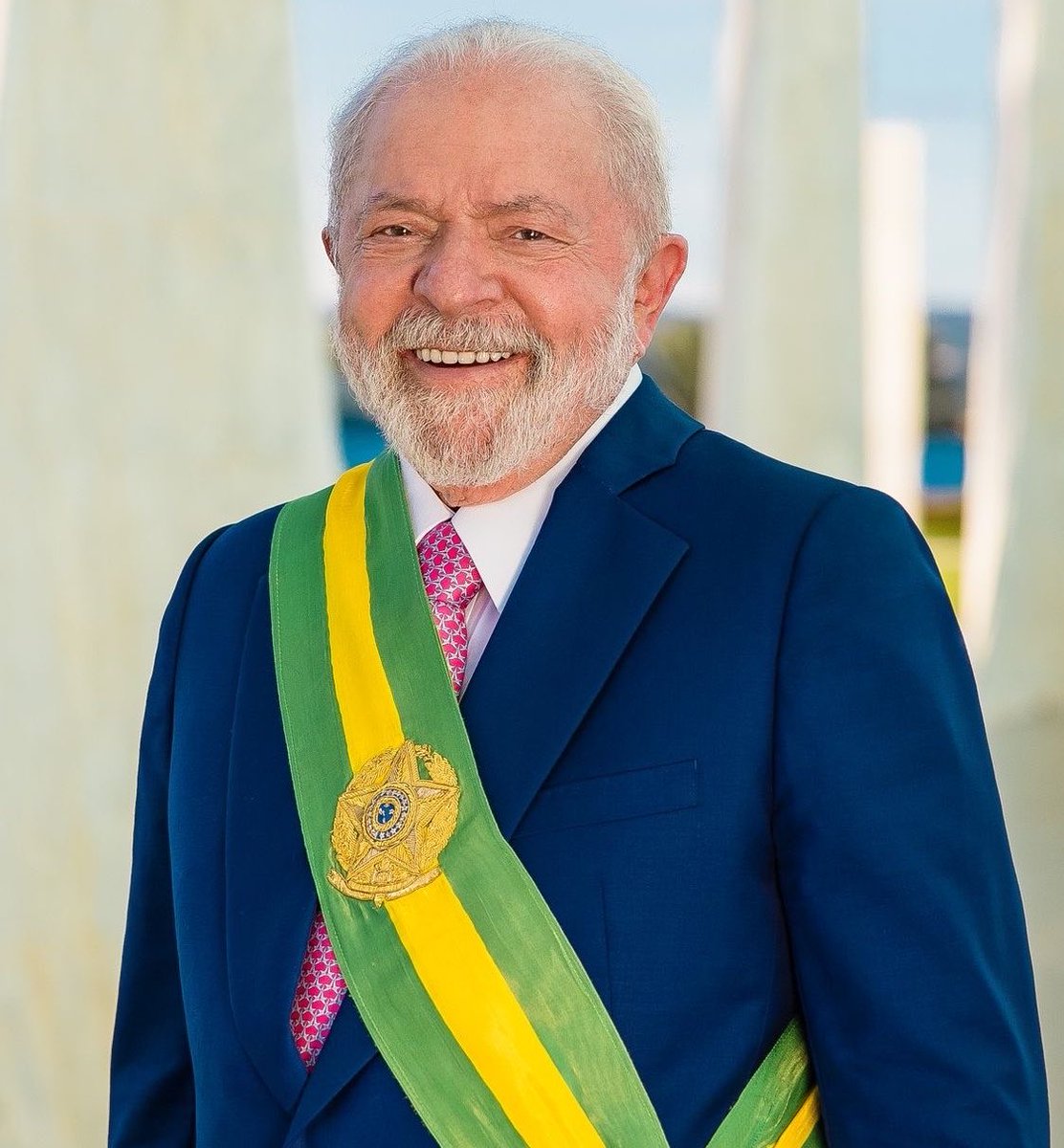 PortalBabados's tweet photo. 🚨Após compartilhar posts anti-Lula há alguns dias, Lara Jucah muda de opinião e declara voto e apoio a Lula no segundo turno. https://t.co/gGKpXeP4JP