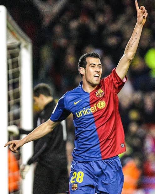 sergio5_UTD's tweet photo. You don’t give Spanish players like busquets enough PR https://t.co/owfFvEg8Kc