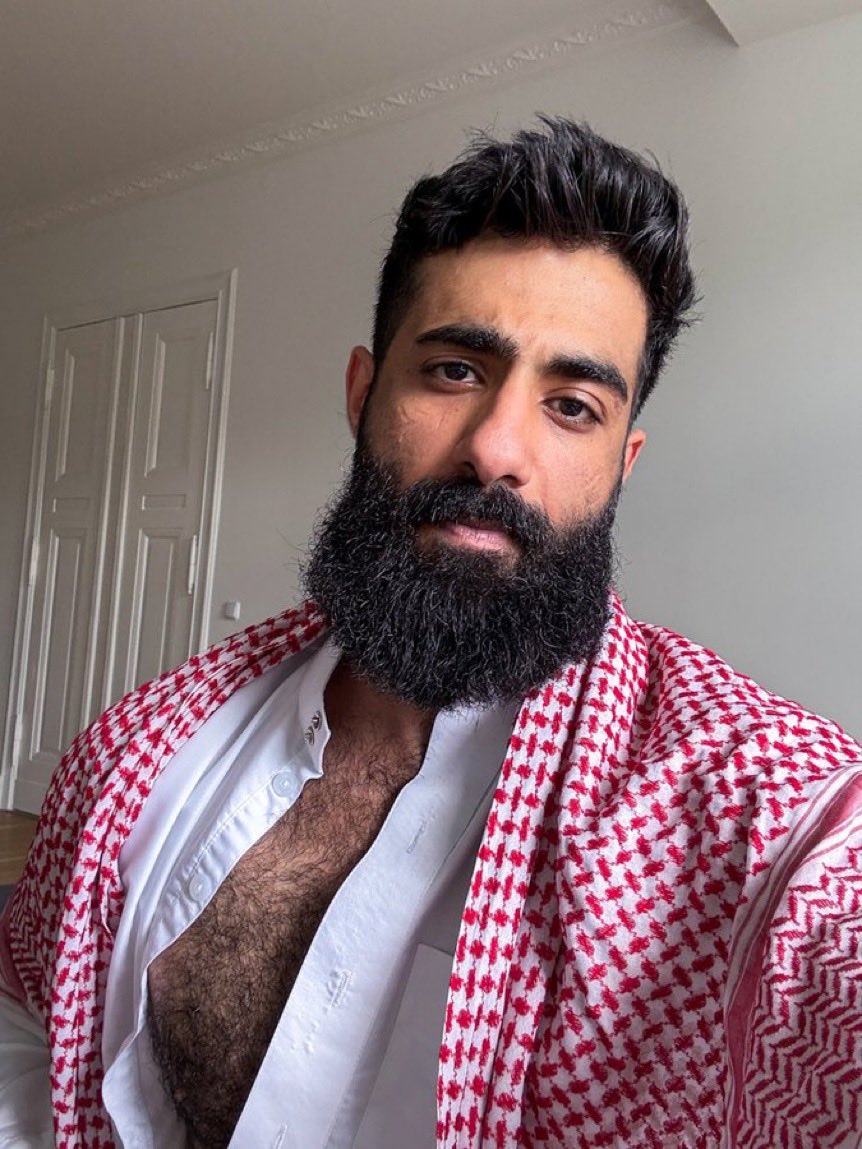 alirezax474's tweet photo. He’s such a crush 😩❤️ 
@TheBedouinX https://t.co/lJXU3BUUBm
