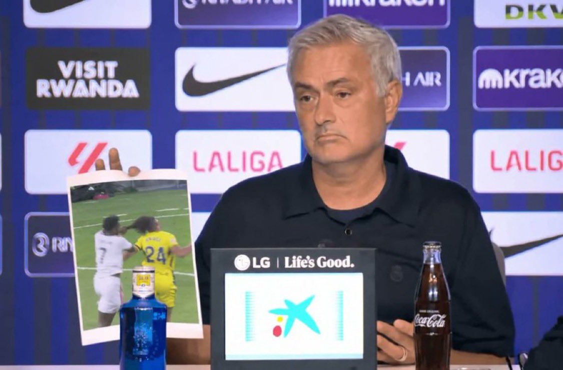 minuto91_tv's tweet photo. Mourinho en la rueda de prensa https://t.co/sgkVFcIhtK