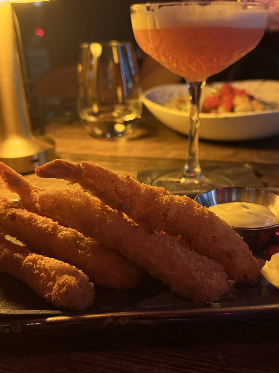 wixazzz's tweet photo. Jestem z przyjaciółką na drinkach. Zajmij się rachunkiem!!! 🤭 https://t.co/sOmuBfkmdZ