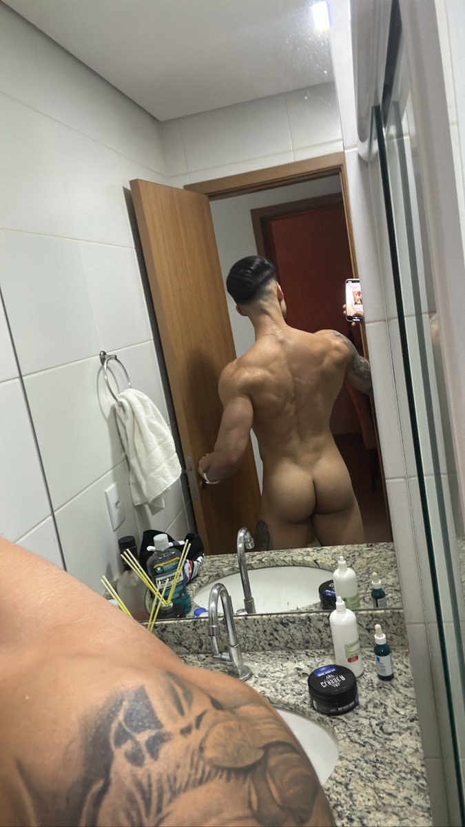 ryansilva_ofcc's tweet photo. Tá grande minha bunda ?🔥🔞 https://t.co/moUlZFYS0J