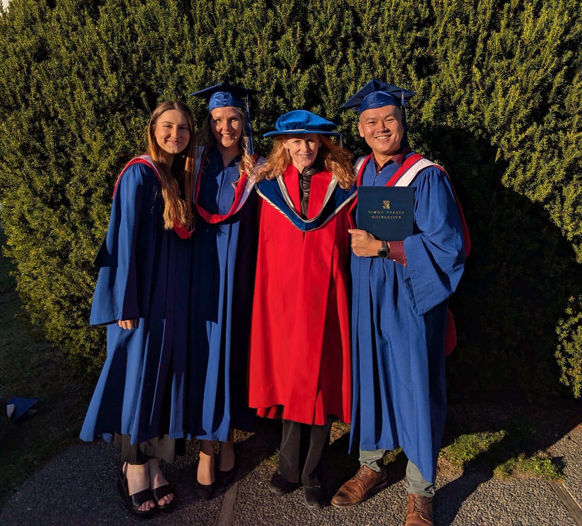 perfinker's tweet photo. Convocation 2026! So grateful to work with these outstanding educators 🌿 📚 
#imaginED #getoutside #sfueducation https://t.co/dWVCAN6gMu