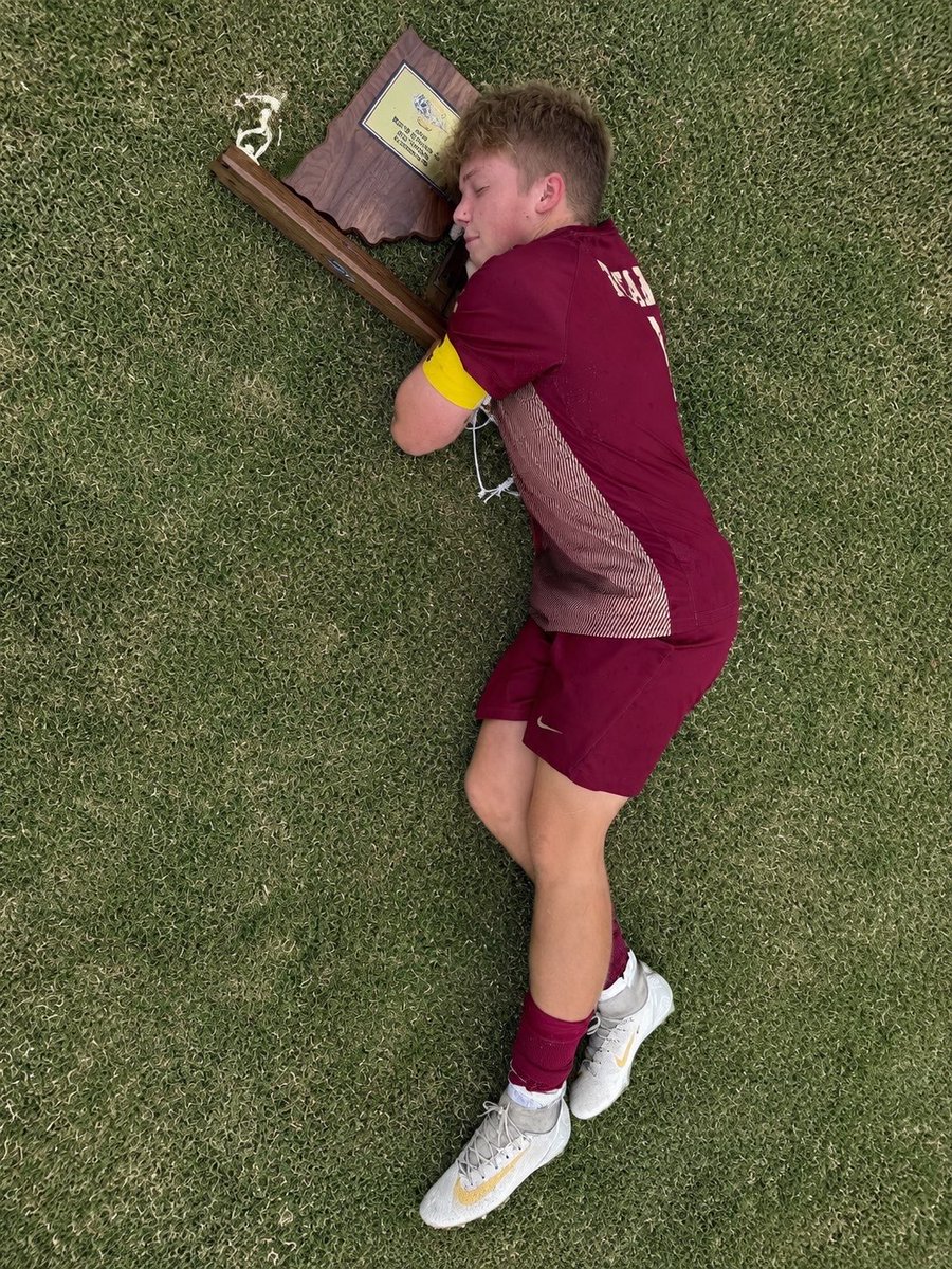 BarstoolGS's tweet photo. Sectional champs🤫😴💤 https://t.co/Pbep3BOiPf