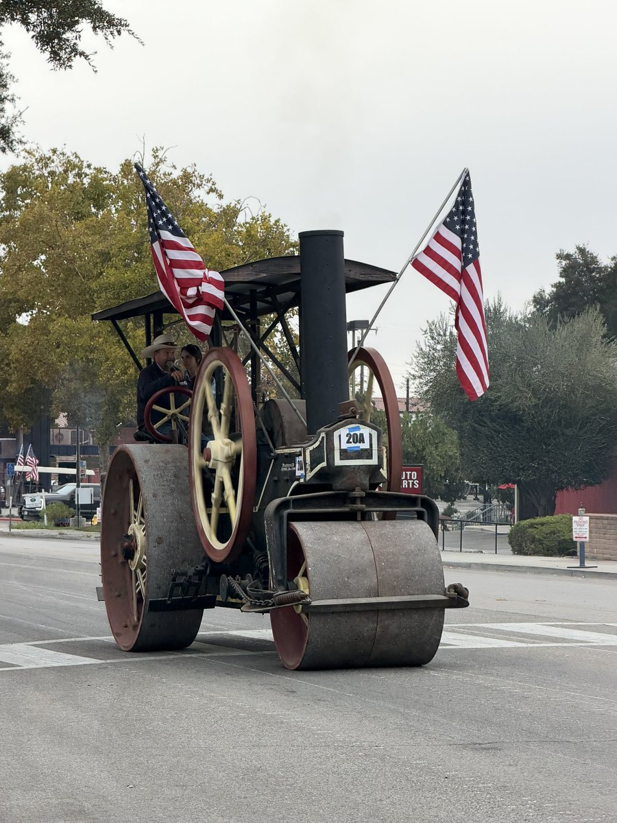 John_Peschong's tweet photo. Great day at the 96th Annual Paso Robles Pioneer Day Parade! Thank you to the Pioneer Day Committee and all the volunteers for making a great day! https://t.co/urXVgIdc2i