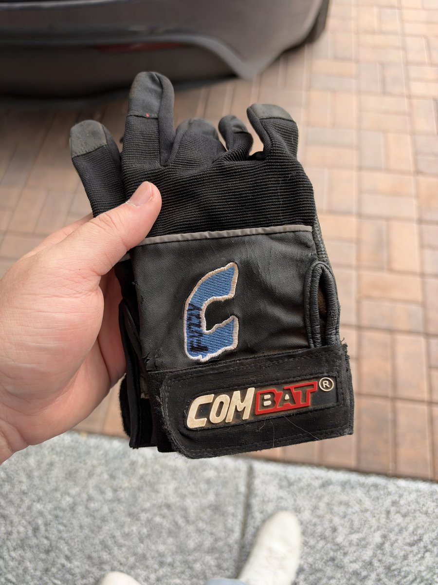 fuzzyfromyt's tweet photo. Organized my entire garage to distract myself from a baseball game later, and I found these bad boys

These plus a Combat B2 were basically the legal version of steroids 😂 https://t.co/eQXqo6BlEH