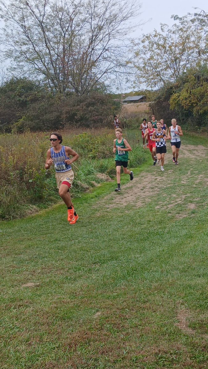 YHSDistance's tweet photo. The #YtownXC squads wrap up the regular season at the Eagle Invitational
Full Story:
https://t.co/eQEkTD5EgG https://t.co/2PvmSqsV9n