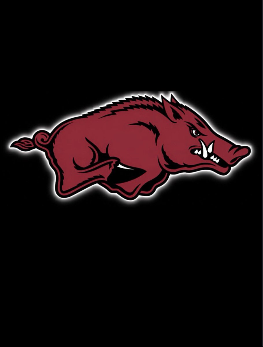 Nakavigundy0's tweet photo. Blessed to receive my first division 1 offer from The University of Arkansas 🐗❤️ https://t.co/lWpANbGeP8