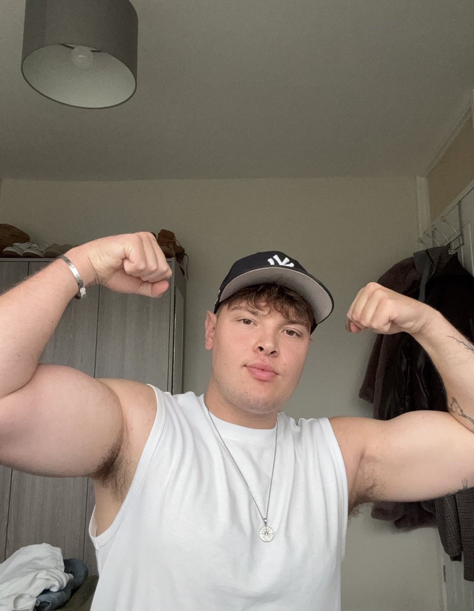 alphaT03's tweet photo. RT GAME
£2/£2/£2  3 comments each 
⏱️10 minutes⏱️

My owned sub is feeling proper weak tonight, let’s remind him how good it feels to get his wallet destroyed and let’s make him twitch in his cage! https://t.co/MdJ4E9dswG