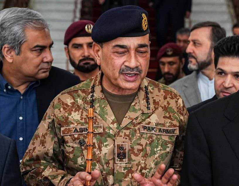 Waqarkhan's tweet photo. عاصم منیر کے ایک اشارے پر KP کے وزراء کی سیکورٹی چھین لی جاتی ہے لیکن KP میں بڑھتی دہشتگردی کا ذمہ دار سہیل آفریدی ہے https://t.co/tlT3JqcAnV