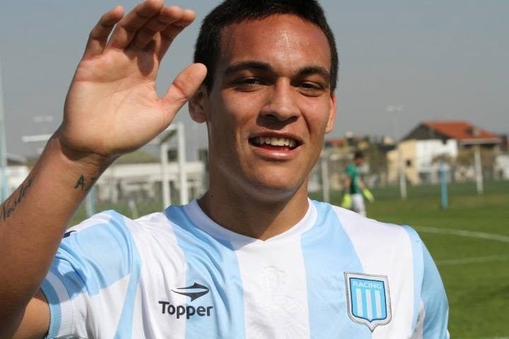 LautaritoPic's tweet photo. Día 82 esperando que Lautaro vuelva a Racing https://t.co/CevxMmiXpn