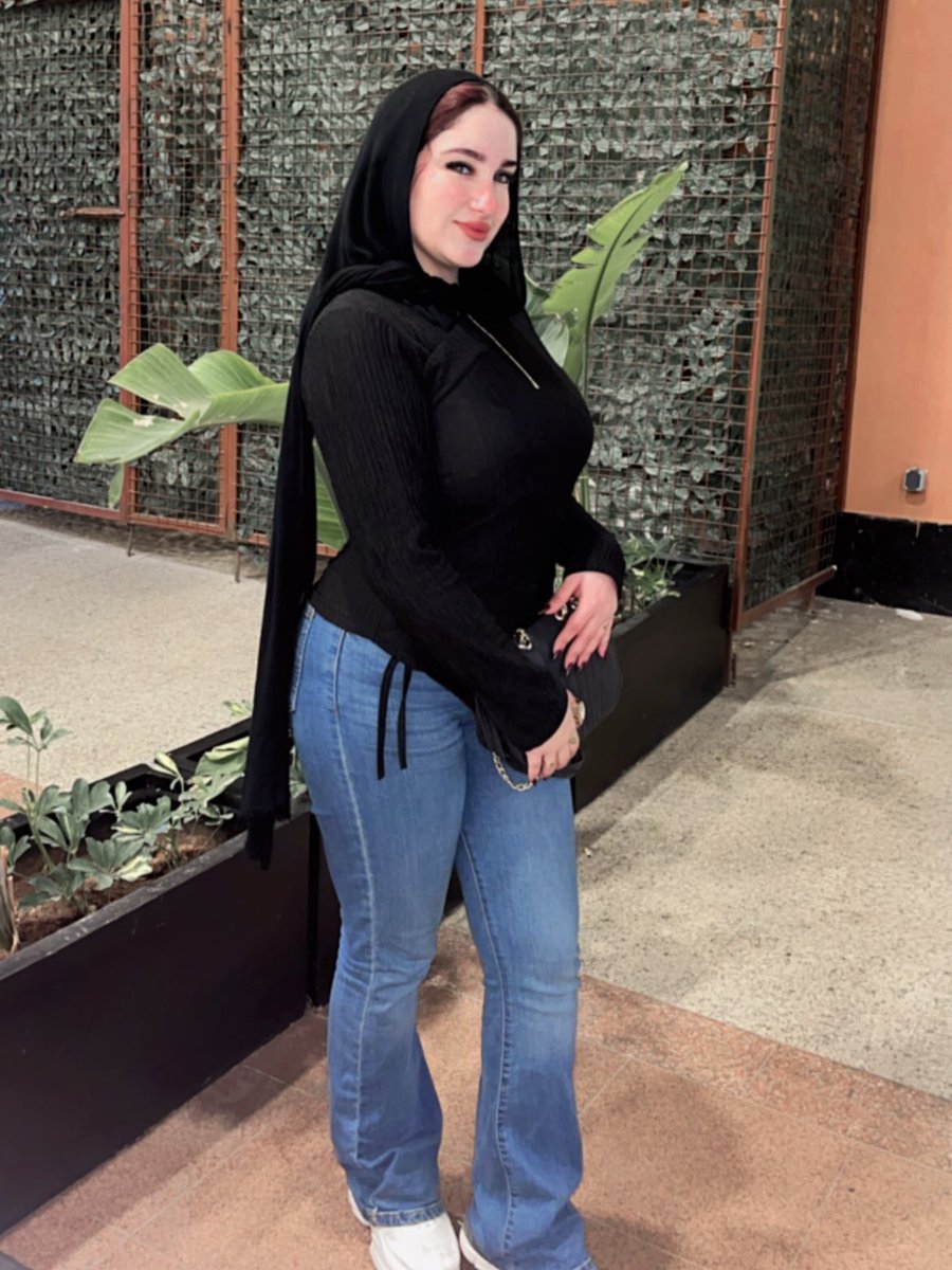 Ali162220455715's tweet photo. لو اختك قالتلك انا رايحه حفله مع صحباتي ارفض ❌
بعدين هتفهم ليه 🖤🔥 https://t.co/RacMYTxE2w