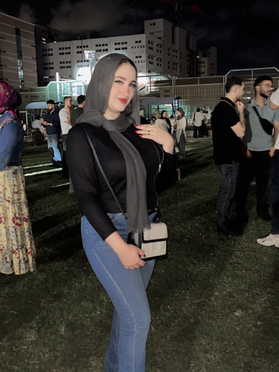 Ali162220455715's tweet photo. لو اختك قالتلك انا رايحه حفله مع صحباتي ارفض ❌
بعدين هتفهم ليه 🖤🔥 https://t.co/RacMYTxE2w