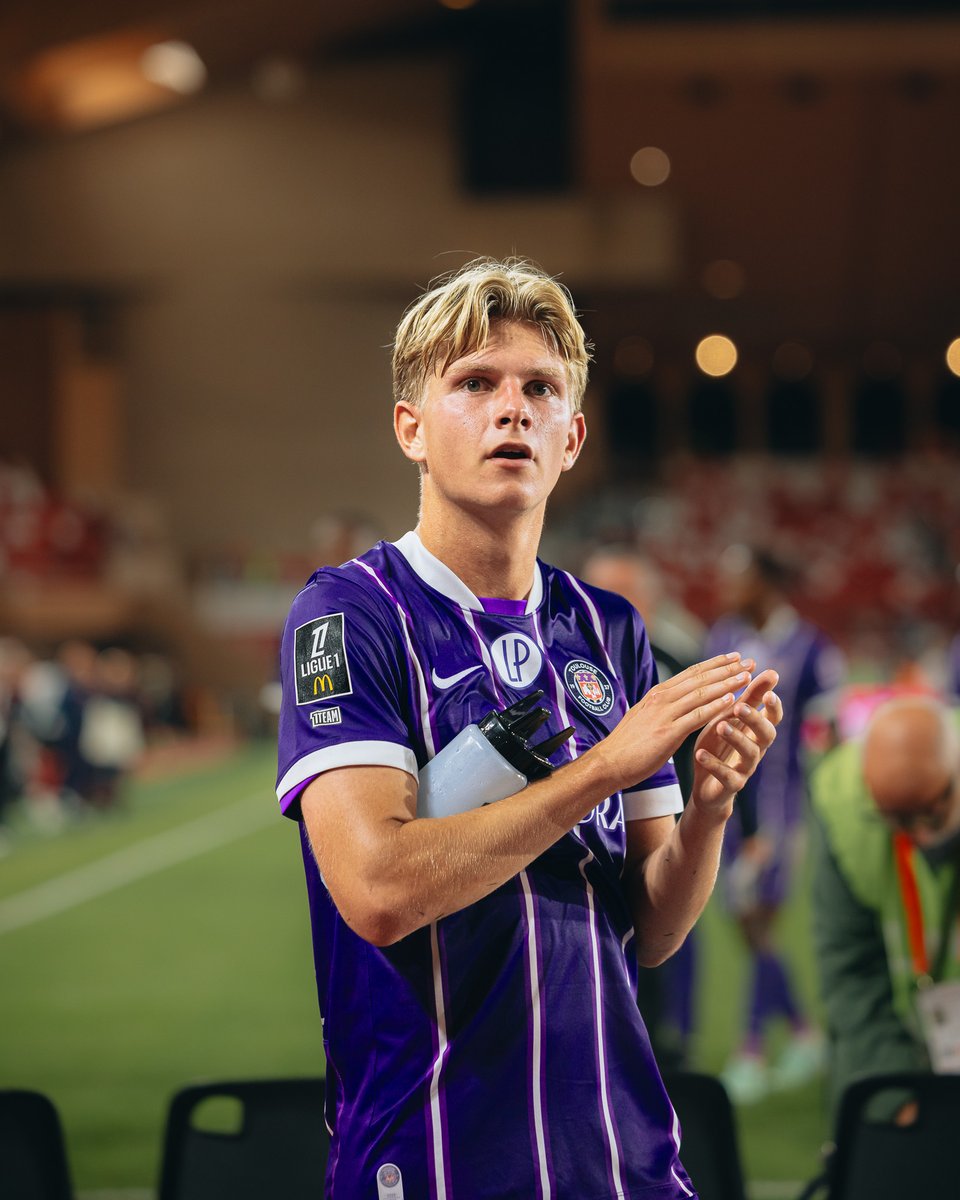 ToulouseFC's tweet photo. Merci d'avoir été à nos côtés, une nouvelle fois peu importe les kilomètres !

#ASMTFC https://t.co/6vSRvIZVIi