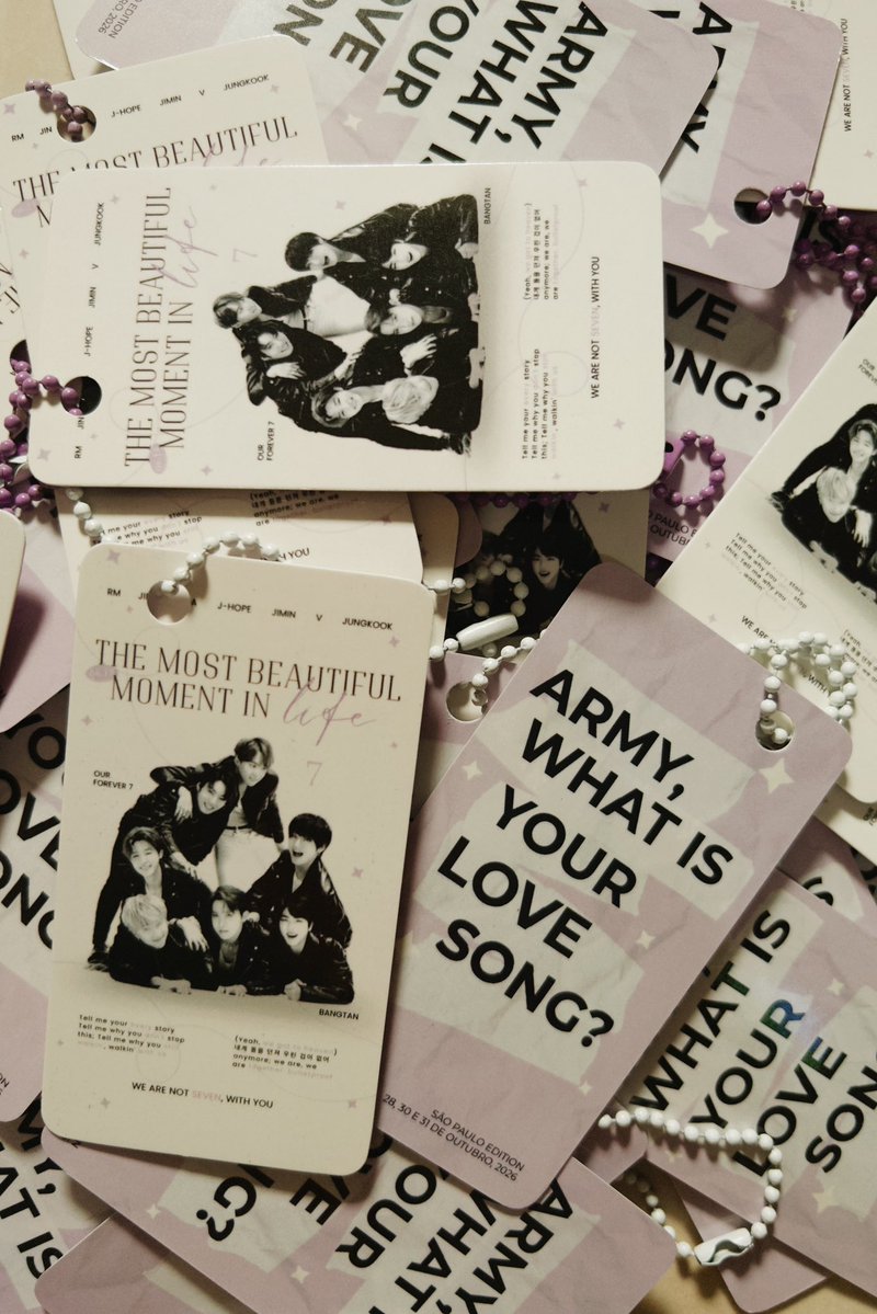 onlyjubis's tweet photo. Dia de fazer mais de 900 freebies pra distribuir na fila do show do bts ✨
Só mais 18 diassss 🥹 https://t.co/iaJKeXrXHY