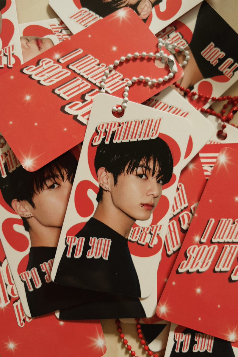 onlyjubis's tweet photo. Dia de fazer mais de 900 freebies pra distribuir na fila do show do bts ✨
Só mais 18 diassss 🥹 https://t.co/iaJKeXrXHY