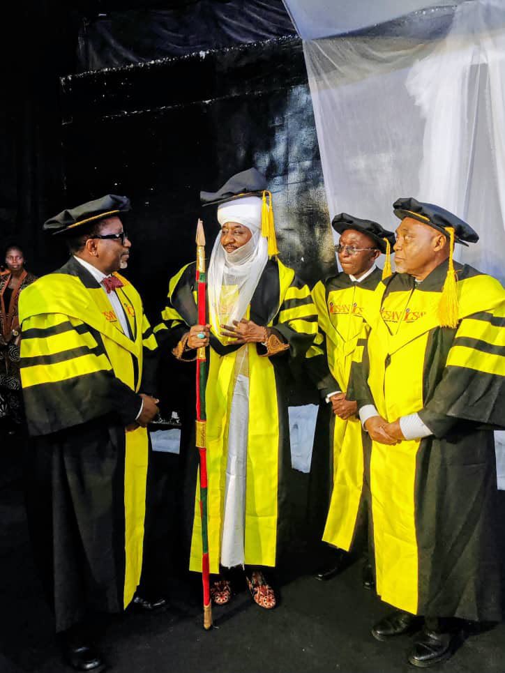 SanusiNaIIfans's tweet photo. Mai Martaba Sarkin Kano Khalifa Muhammad Sanusi II, an bashi lambar yabo ta fellowship (girmamawa) daga Cibiyar ‘yan-Kwararrun Sakatarori da Masu Gudanarwa ta Najeriya (ICSAN) a Lagos. Asabar 10th September, 2026. https://t.co/VjFy4pe8k9