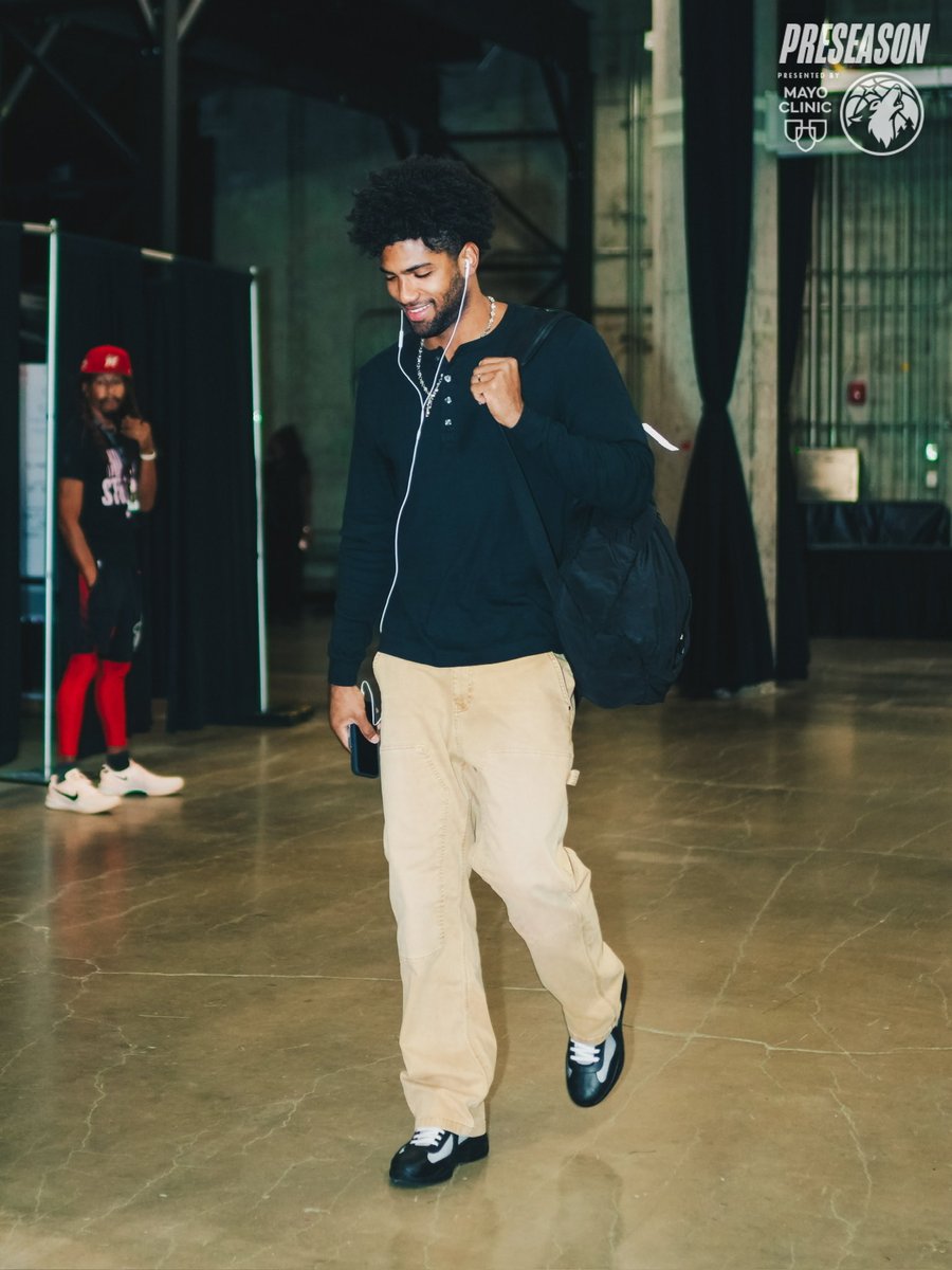 Timberwolves's tweet photo. there they go. 🐺 https://t.co/7BMHq9ptTM