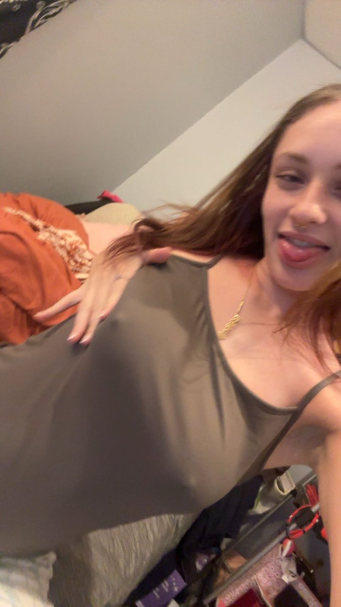 Bopstvv's tweet photo. Smash or pass 👀 #snapchat #leaked #bop #minichat https://t.co/FIadTplJIU
