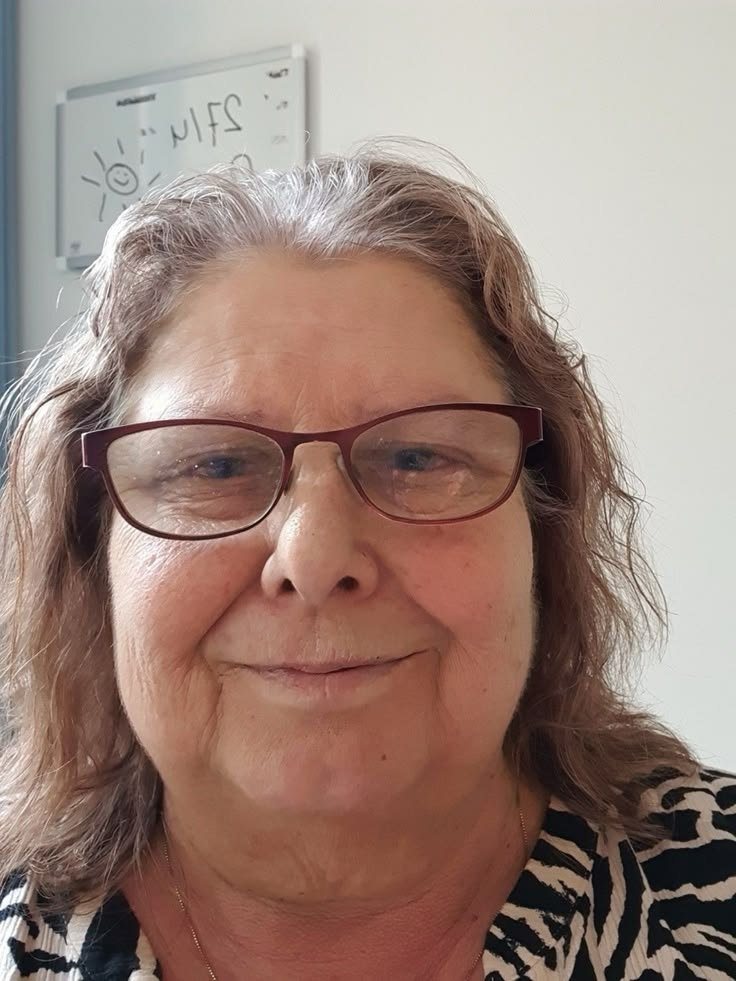 Jeannebcbc's tweet photo. miss you so much too, honey. ❤️ I wish we could talk and share some beautiful moments together. Take good care of yourself for me. 🥰💕 https://t.co/pGkxli73jp