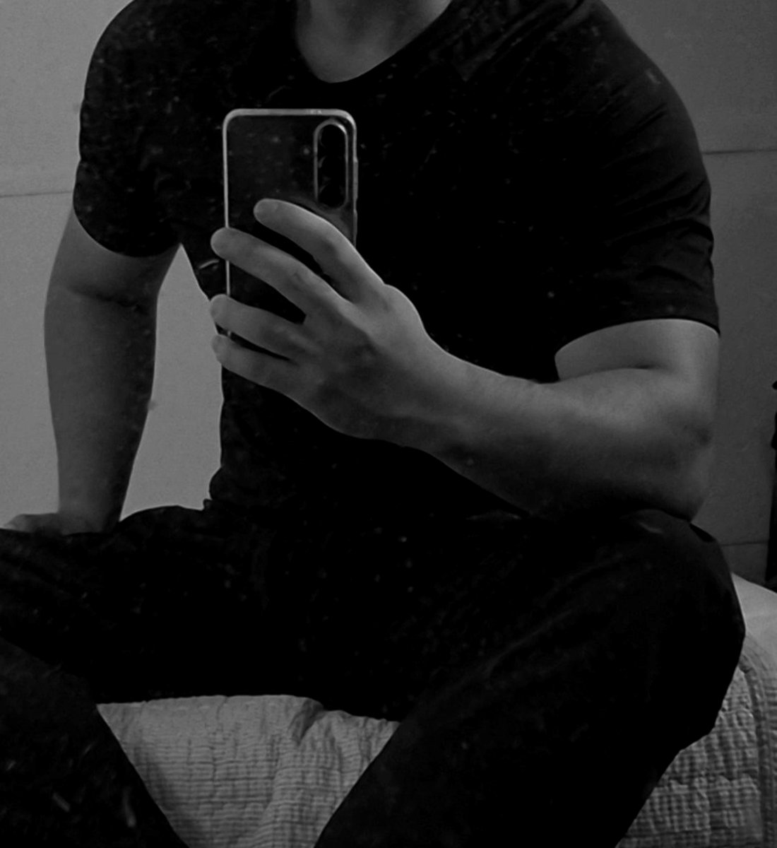 daegeon6774's tweet photo. 🖤 https://t.co/Xzs39jIglM