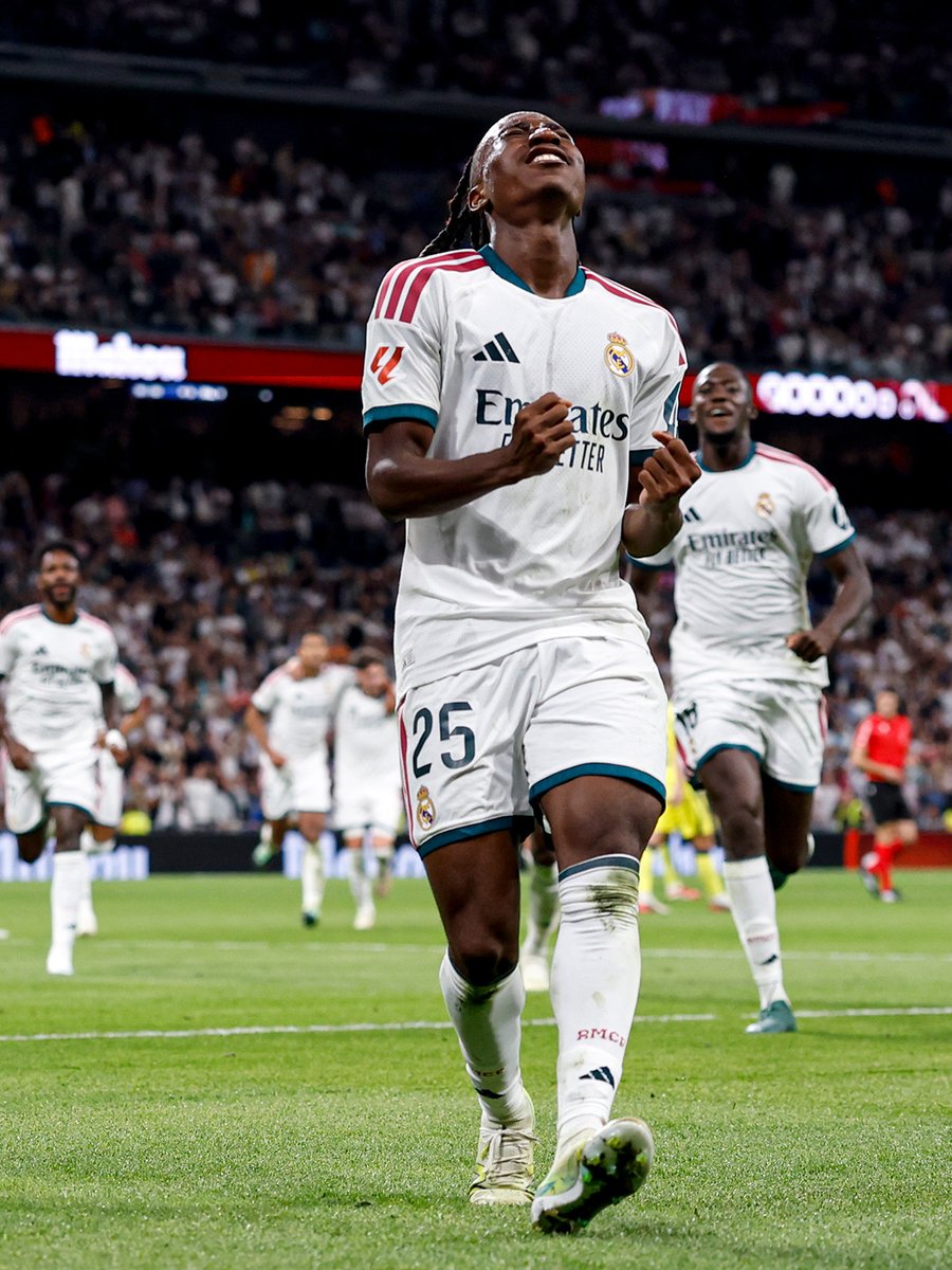 realmadrid's tweet photo. Nada como marcar tu primer gol en el Bernabéu. https://t.co/Aa1NDOksfL