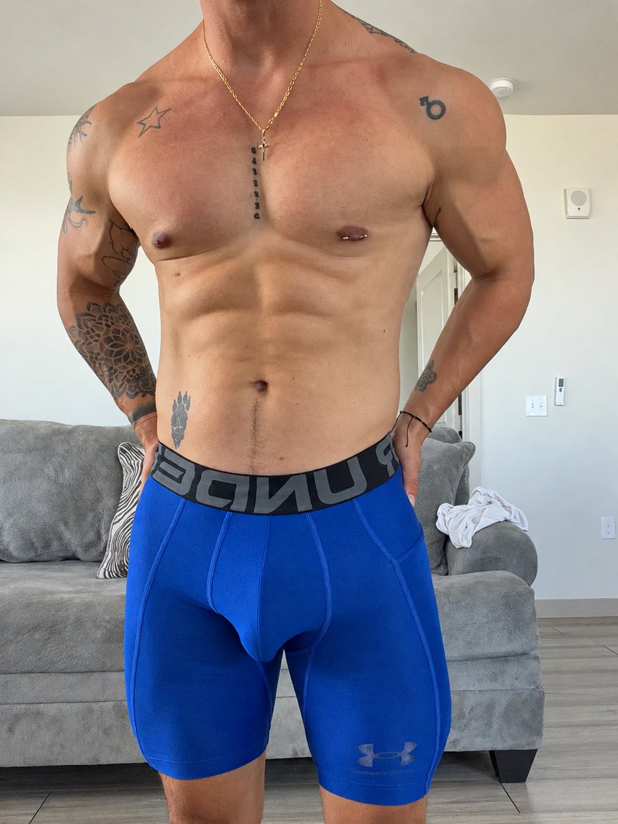 Oscarvoc91's tweet photo. Hoy entrene Duro 💪🏼 🦵🏻 🍑 

Today’s workout was hard  🫵🏼👌🏼 https://t.co/r4nx35vX47
