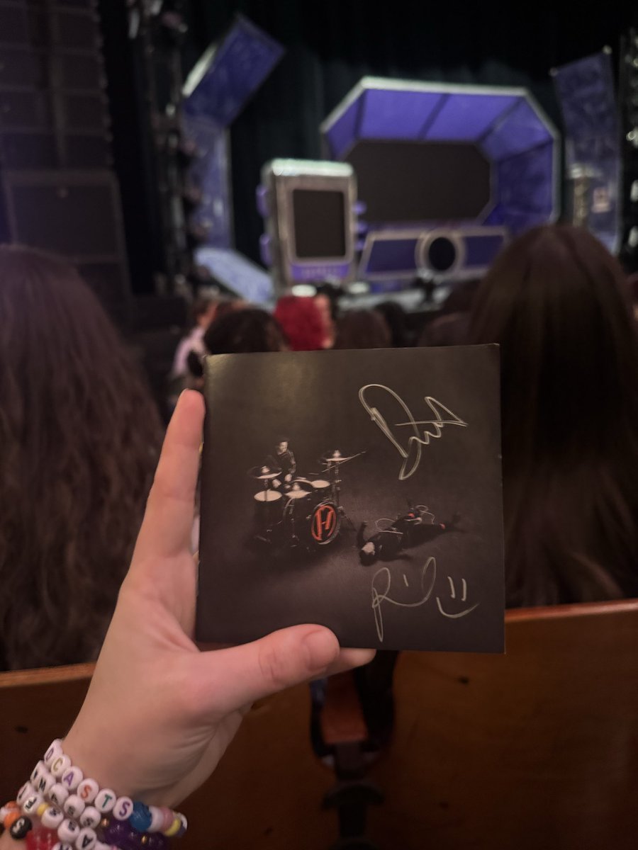 emilyrenniee's tweet photo. i got to tell dan and phil about center mass :,) https://t.co/HI4Ej3cc4j
