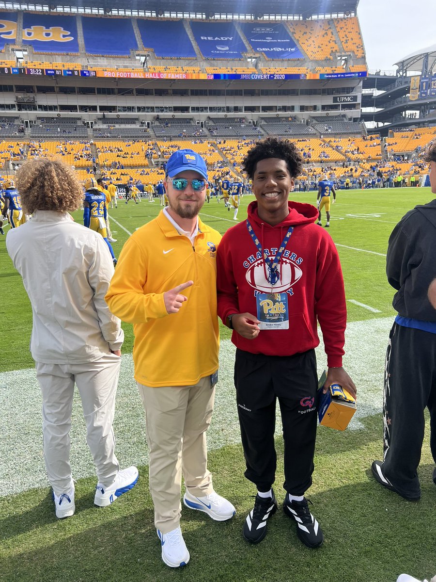 anikoHines3's tweet photo. Thank you @Pitt_FB @GHinsdalePITT @CoachDuzzPittFB For the game day visit. I had a great time and was an amazing experience.
@sspence10 @CVColtsFootball https://t.co/sTsU4CbcnX