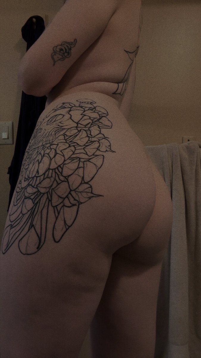 brattymilff's tweet photo. Make sure yall read the first photo 🙈♥️
Content forever, for 40$ https://t.co/CPlFiGBySd