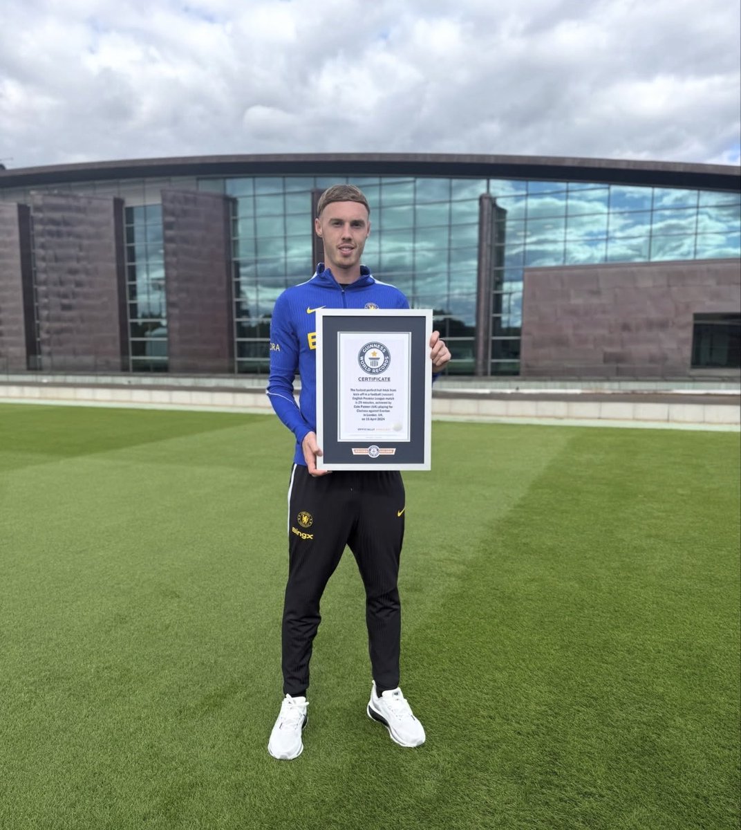 _AsiwajuLerry's tweet photo. Didn’t know Cole Palmer is a Guinness World Record holder https://t.co/0IgiFG6hQ5