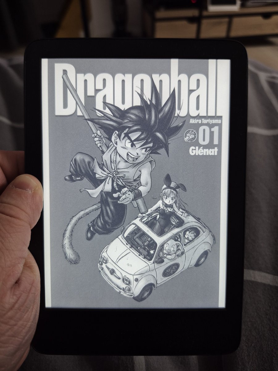 LudoSdl62's tweet photo. #Lecture 📖

Bonsoir a nouveau. 😊

Et avant de dormir, j'ai eu envie de lire sur ma #Liseuse, j'ai relu le premier châpitre du manga #DragonBall 🐉🐲 Ça m'a rendu aussi nostalgique. 😊🫢

Et aussi, j'ai acheté le premier tome....#Lescarnetsdelapothicaire 📖....yeah! 😊

Dès que je finis #DB, je commencerai #LCDLA. 😉

Je vous souhaite une bonne nuit. 😴🛌
