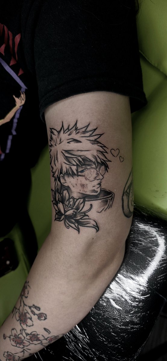 g0ne34's tweet photo. Finally using my x  but hello everyone im a el paso based tattoo artist, I love to do floral and anime work so if yall are into that give me a follow!. I have alot more content on my insta and a small amount on my tiktok so give me a follow!
#tattoo #elpaso #anime #GojoSatotu https://t.co/zfcNggKnmU