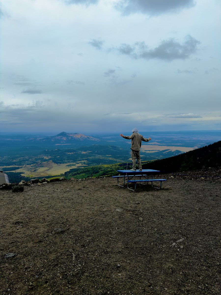 illesthumbs's tweet photo. #humphreyspeak #gorpcore #streetwearfastion #flagstaffaz https://t.co/9AHkEyfwiv