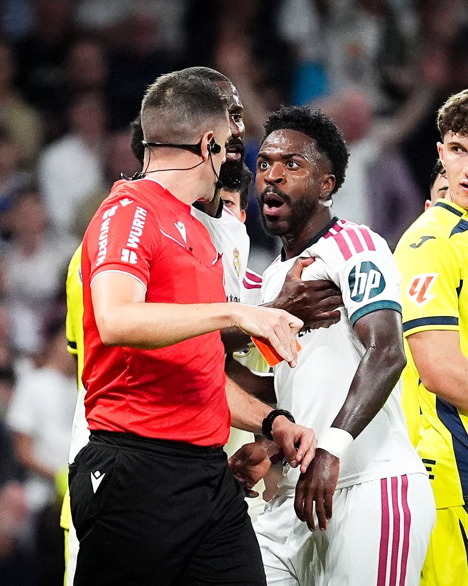 MadridXtra's tweet photo. 🚨💣 Vini Jr.’s camp statement: “The red card is FAIR, but they FORGOT the rule vs Valencia.” @MarioCortegana https://t.co/1XaruUqkqu