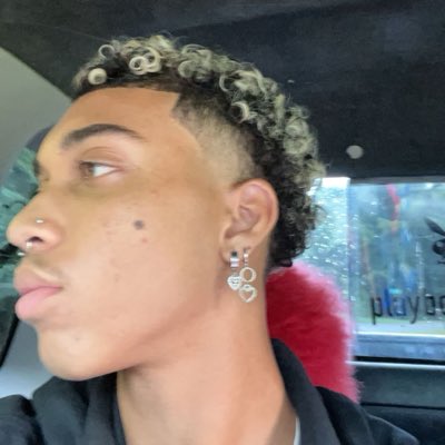 WeluvPBD's tweet photo. #NewProfilePic https://t.co/uqktcBv8p9
