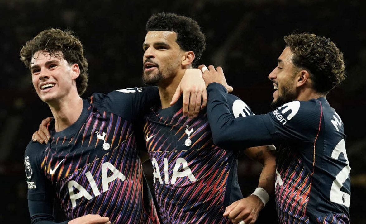spursangela1's tweet photo. Watched @SpursOfficial🤍game at t’pub. So glad we equalised…if not just because my hair isn’t long enough at the moment to cover the badge!😬We were good today and it’s definitely coming!🥹#COYS #TTID🫶🏻 https://t.co/qEq7JpKGag