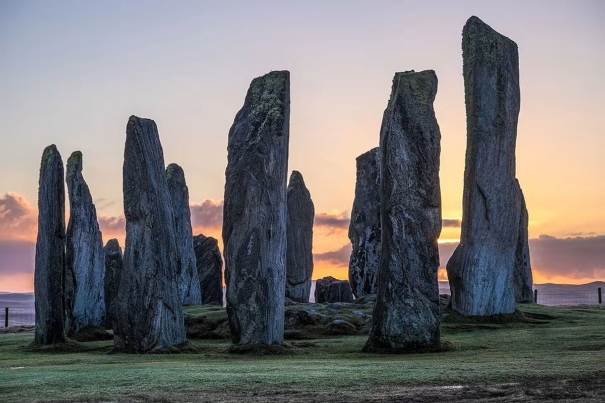 dr_places's tweet photo. Callanish Stone Circle, Isle of Lewis, Scotland, UK. 

📸 by Callanish Digital Design https://t.co/U77RJpWlSd