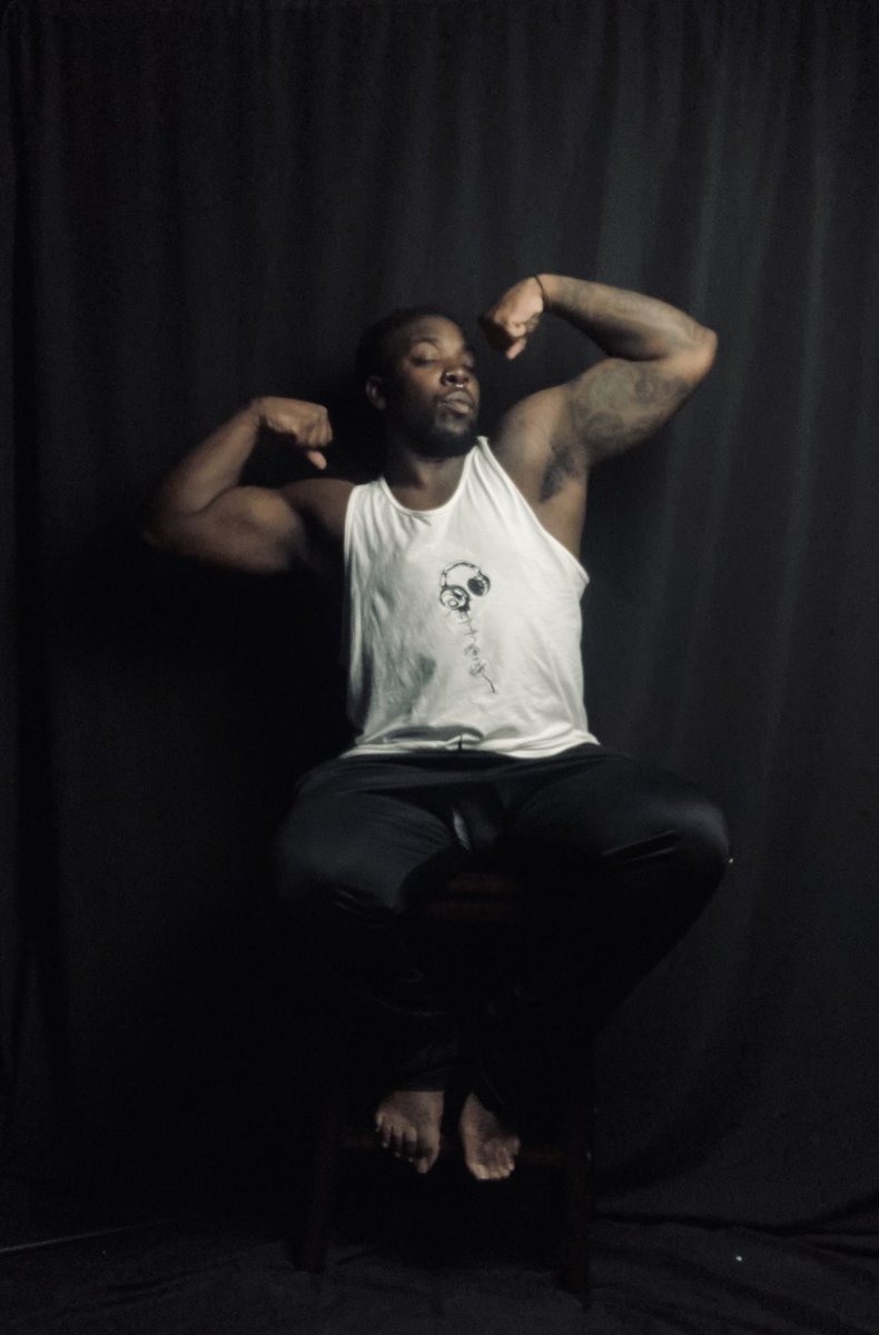 ShawnB76801's tweet photo. 💪🏿 https://t.co/S0rxsG5hgL