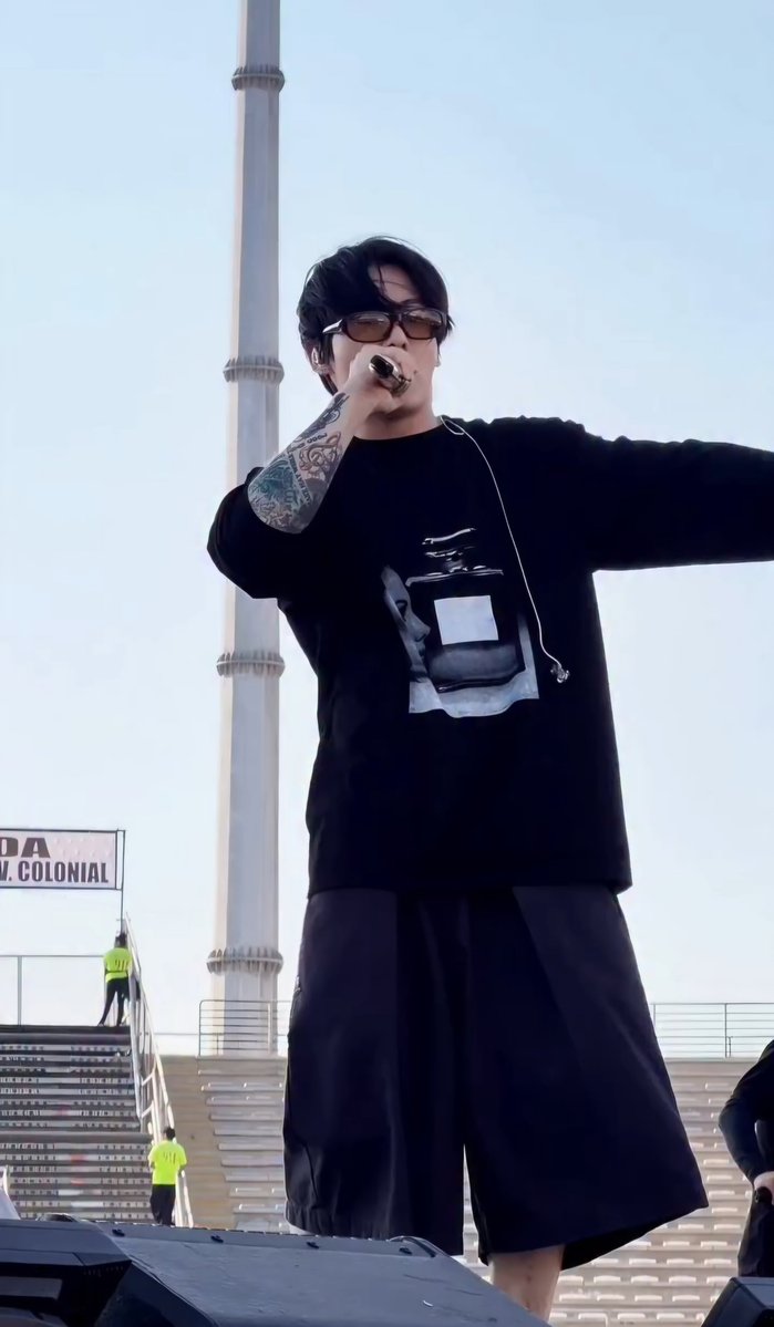 SodynaC's tweet photo. [ 📷 ] Lima Day 3 | #JUNGKOOK Soundcheck 🖤

#BTS_WORLDTOUR_ARİRANG_LIMA_D3 https://t.co/XsCby5reNE