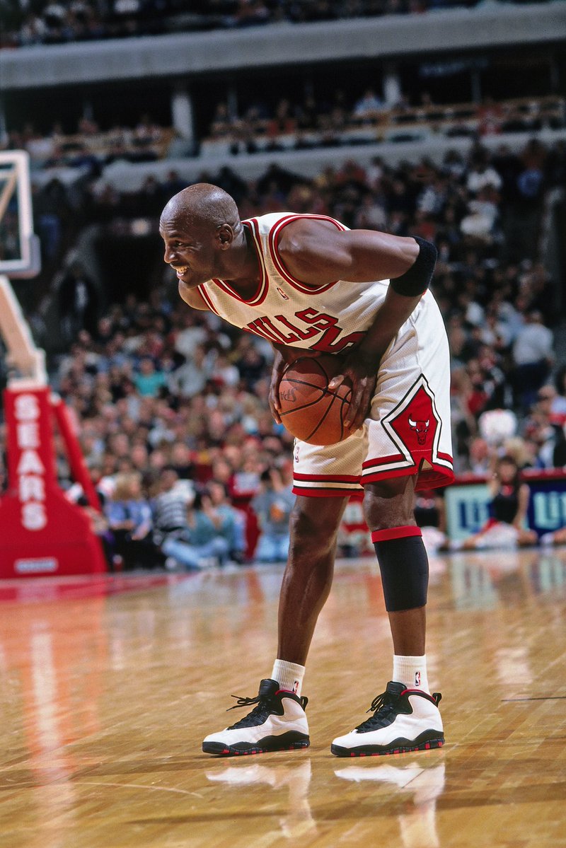 ComplexSneakers's tweet photo. Today’s date is 10/10 so it’s only right we run these back 🔥

📸: Getty https://t.co/tr7fFrZSS5