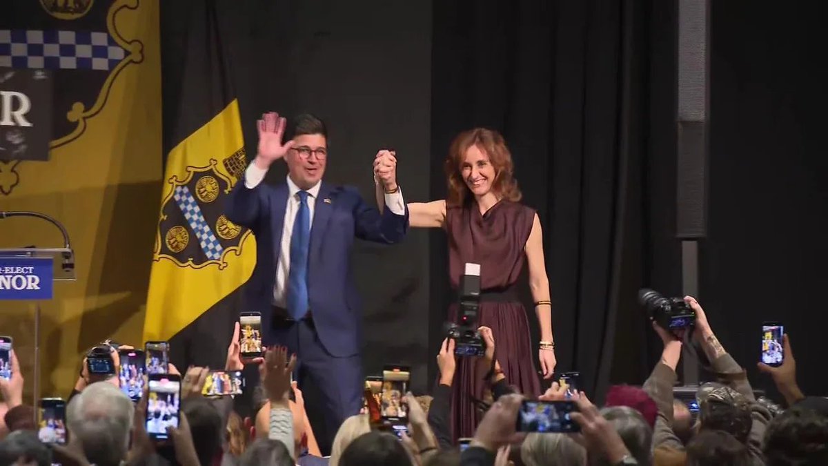 tylercanyounot's tweet photo. (@PoliGSim)
📍 Pittsburgh, PA.

Tonight, Pennsylvania made history! From Pittsburgh to Philadelphia, from Erie to Scranton, voters across our Commonwealth came together to deliver a victory for our campaign and flip this U.S. Senate seat blue! https://t.co/vpAg0KE9cB