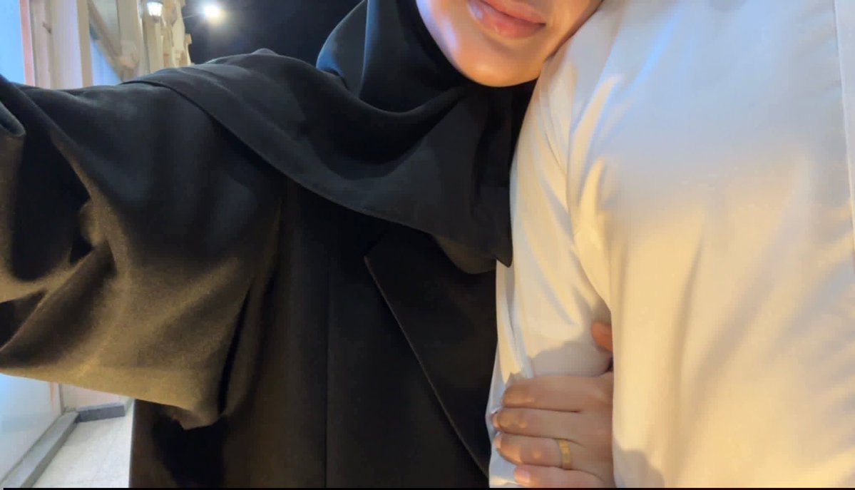ManarMo80390385's tweet photo. لا يوجد سكن لحياةِ الانسان إلّا مع زوجِه. https://t.co/zywLj170X6